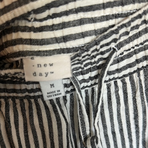 A New Day Monochrome Striped Garment - Picture 3 of 3